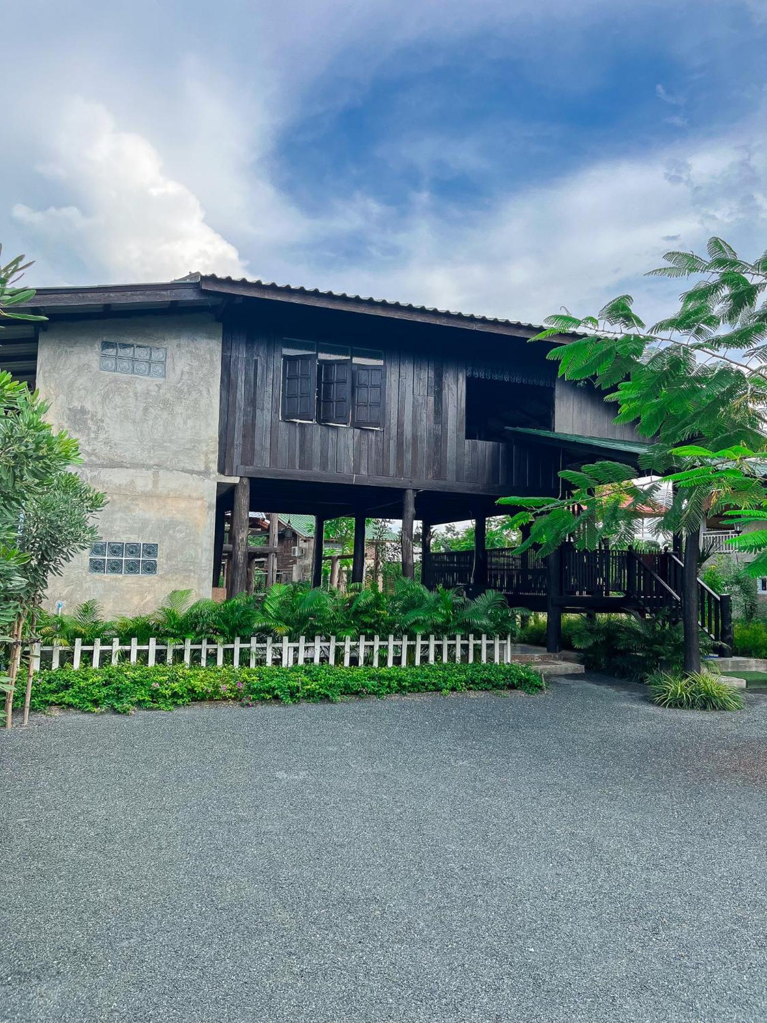 North Pine Forest Homestay บ้านไม้สนโฮมสเตย์ Ban Mae Pong Bagian luar foto